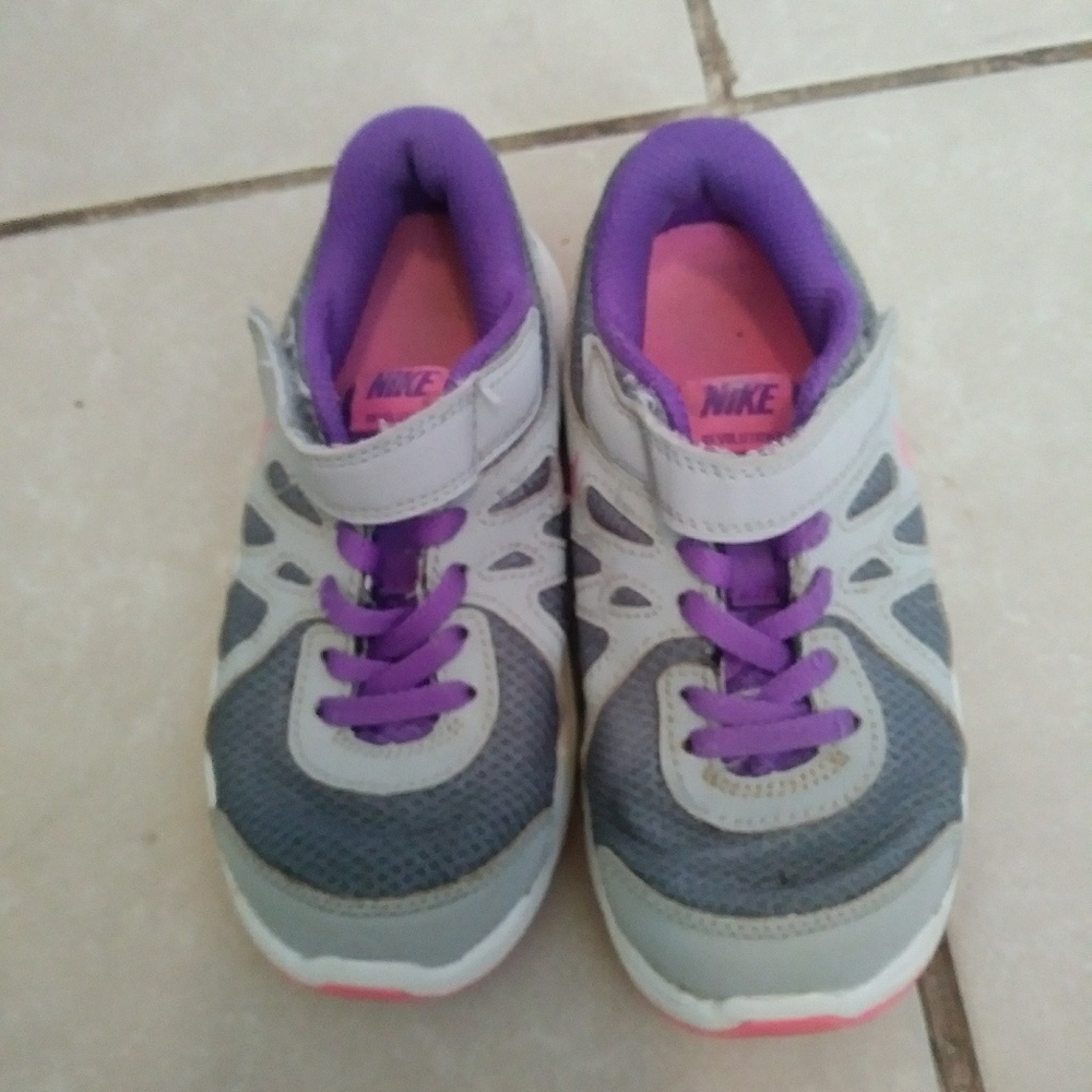 Girls Nike size 12c